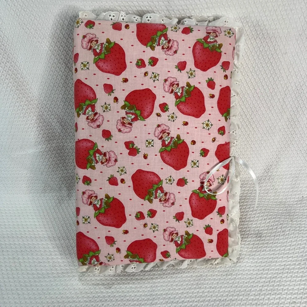 Handmade Strawberry Shortcake Fabric Photo Album 3-Ring‎ Binder Eyelet Lace Pink
